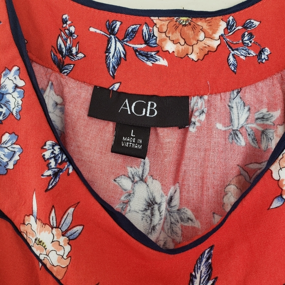 AGF Tank Top woman’s large Floral red Blue Blouse Top scooped neck feminine - Picture 3 of 4